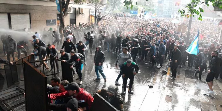 630a9db833298_900-750x375